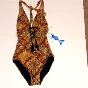 Skinnydippers by Miracle Suit One Piece Halter top Leopard Swim Suit SZ 8 NWT
